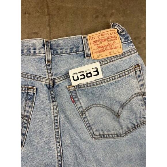 Comfort Fit Levi Jeans 560 38x32 Vintage Baggy Y2K - Picture 7 of 7